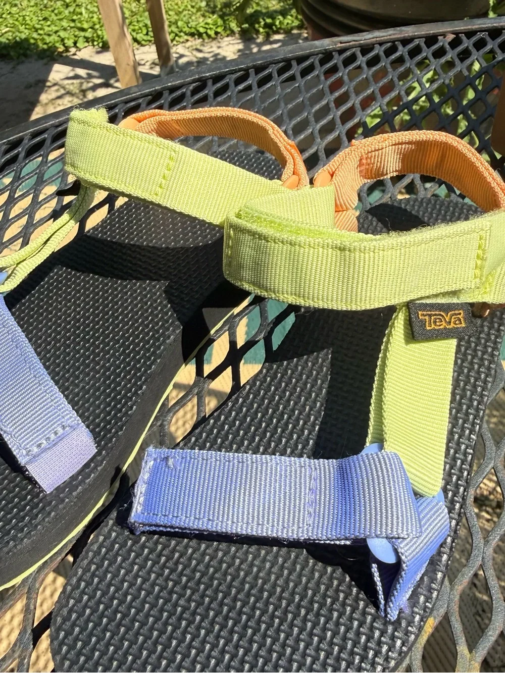 Teva colorful kids